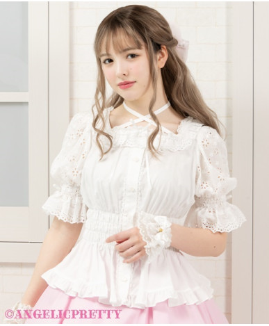 Flower Lace Shirring Blouse