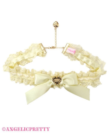 Lace Heart Charm Choker